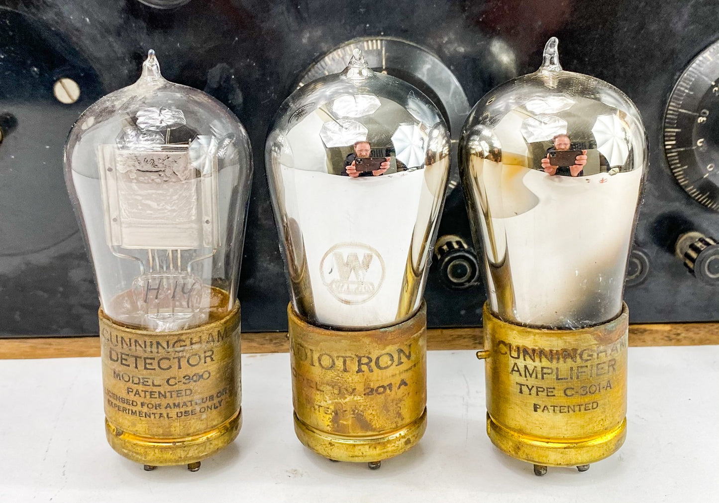 Antique Radio 3 Tubes Marconi / DeForest / Atwater Kent *